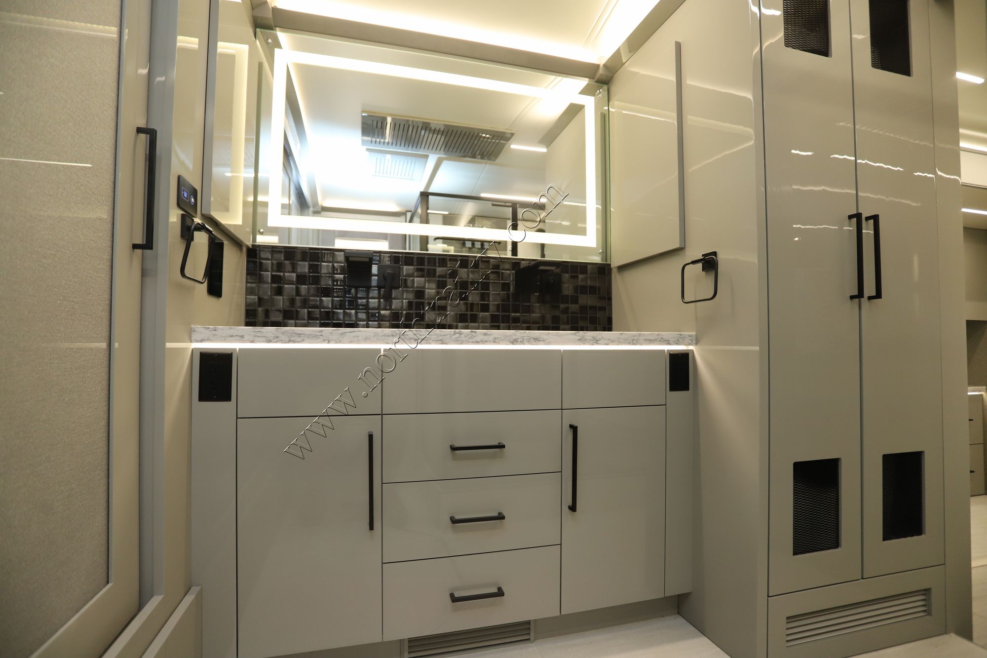 New 2026 Newmar King Aire 4531 Class A  For Sale