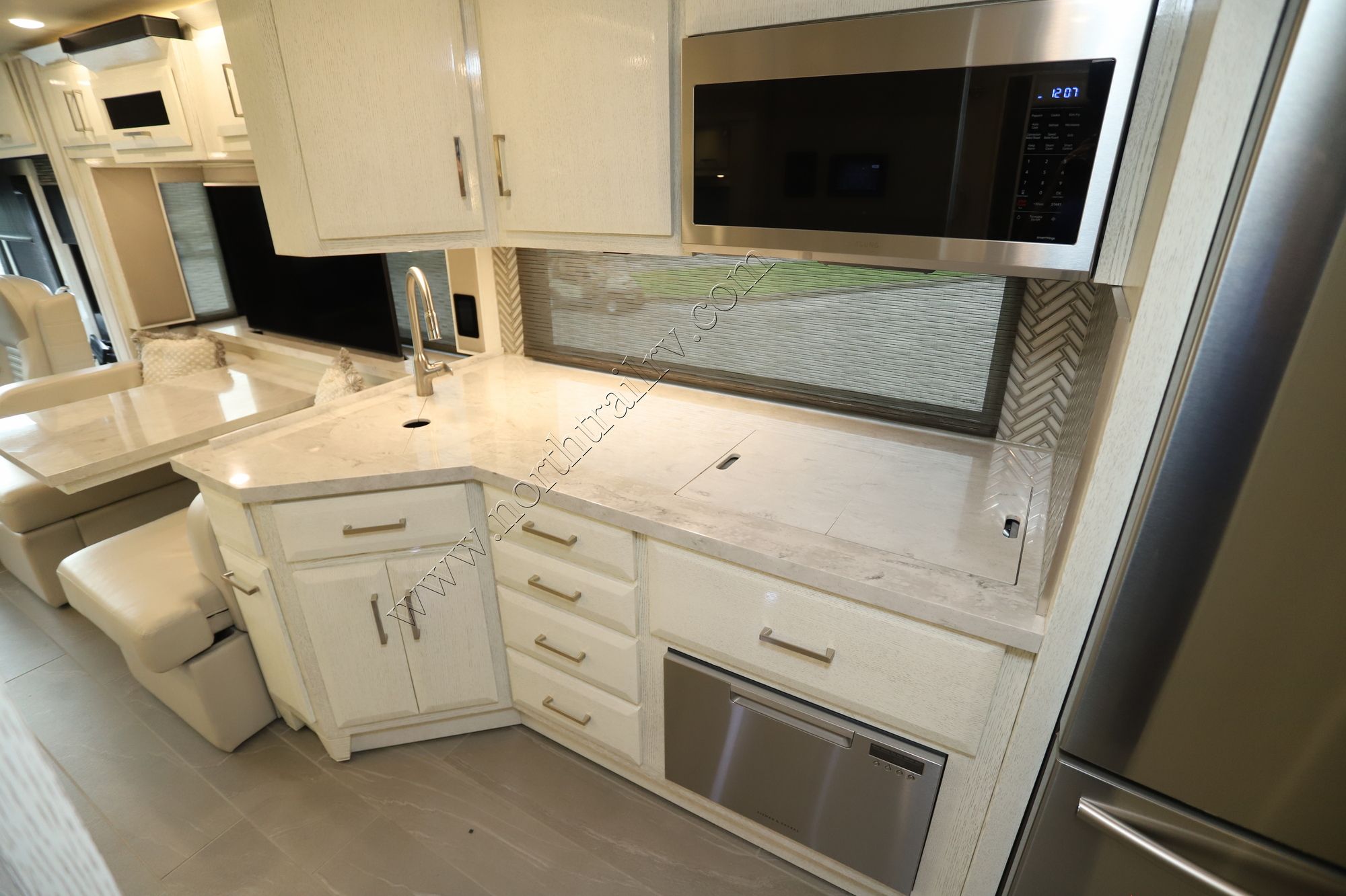Used 2022 Newmar New Aire 3543 Class A  For Sale