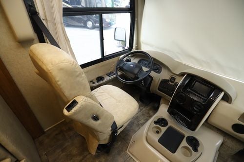 2015 Thor Challenger 37LX