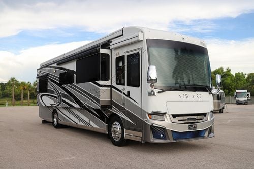2022 Newmar New Aire 3543