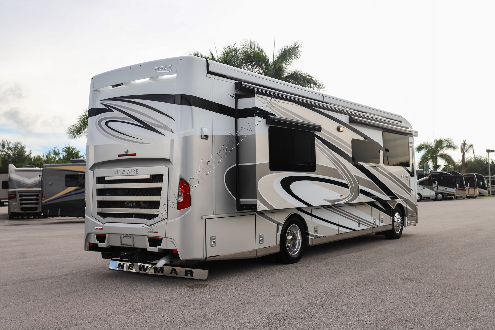 Used 2022 Newmar New Aire 3543 Class A  For Sale