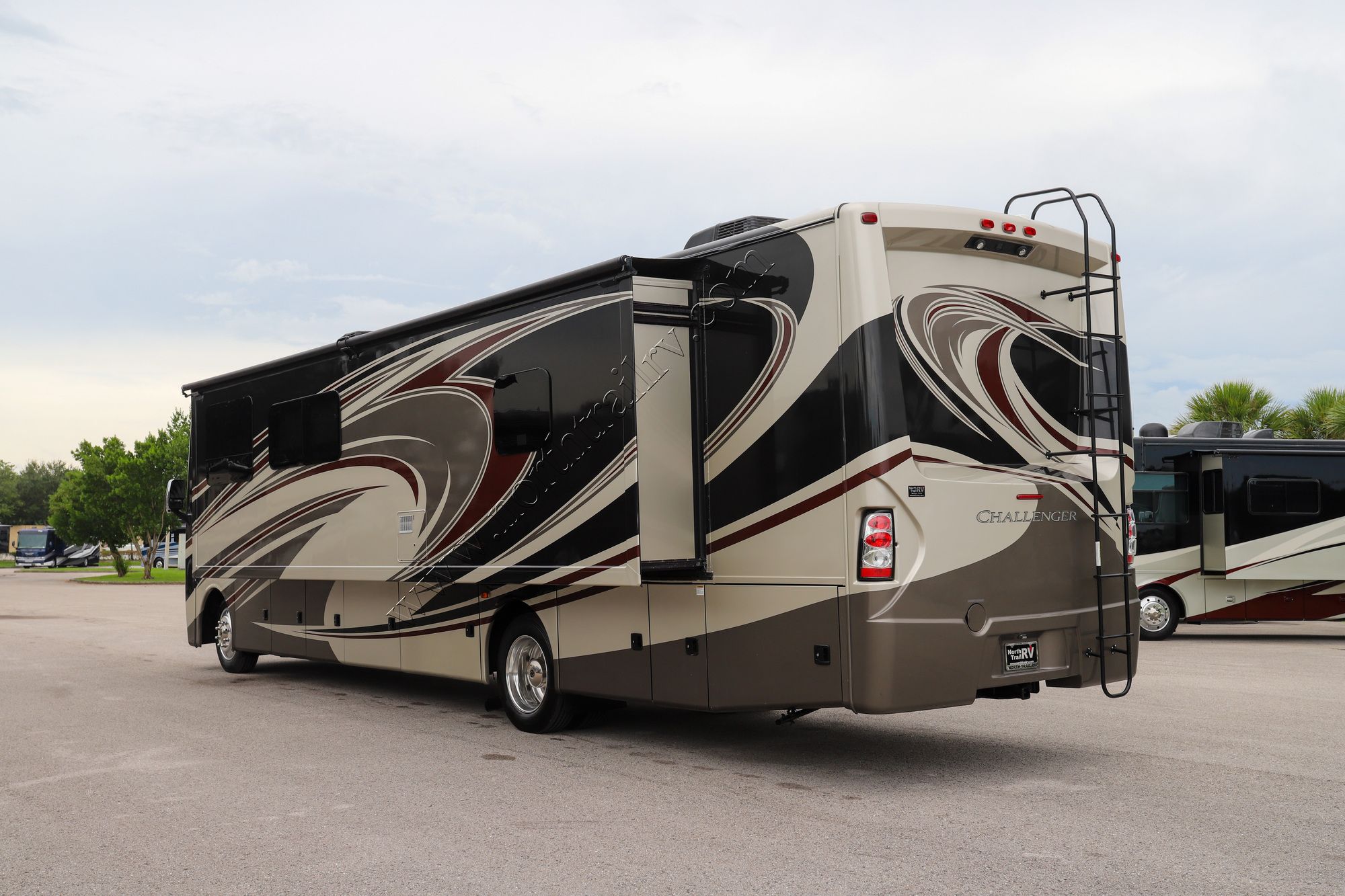 Used 2015 Thor Challenger 37LX Class A  For Sale