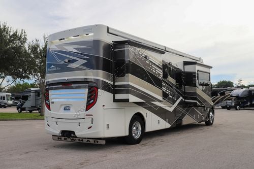 2026 Newmar Supreme Aire 3827