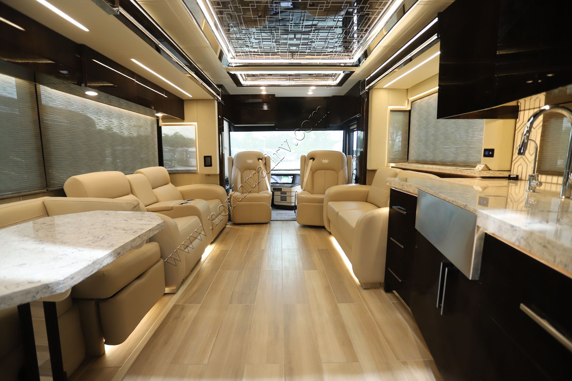 New 2025 Newmar King Aire 4531 Class A  For Sale