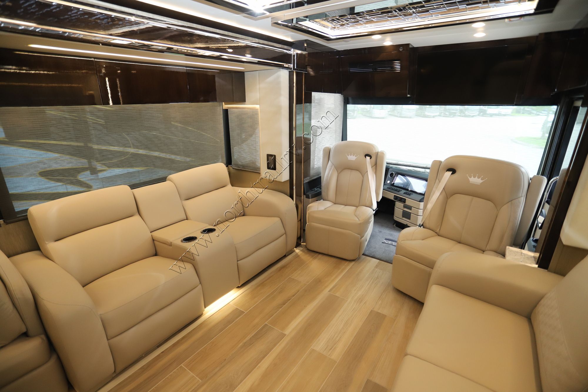 New 2025 Newmar King Aire 4531 Class A  For Sale