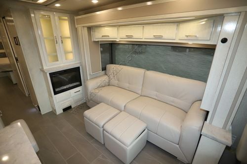 2022 Newmar New Aire 3543