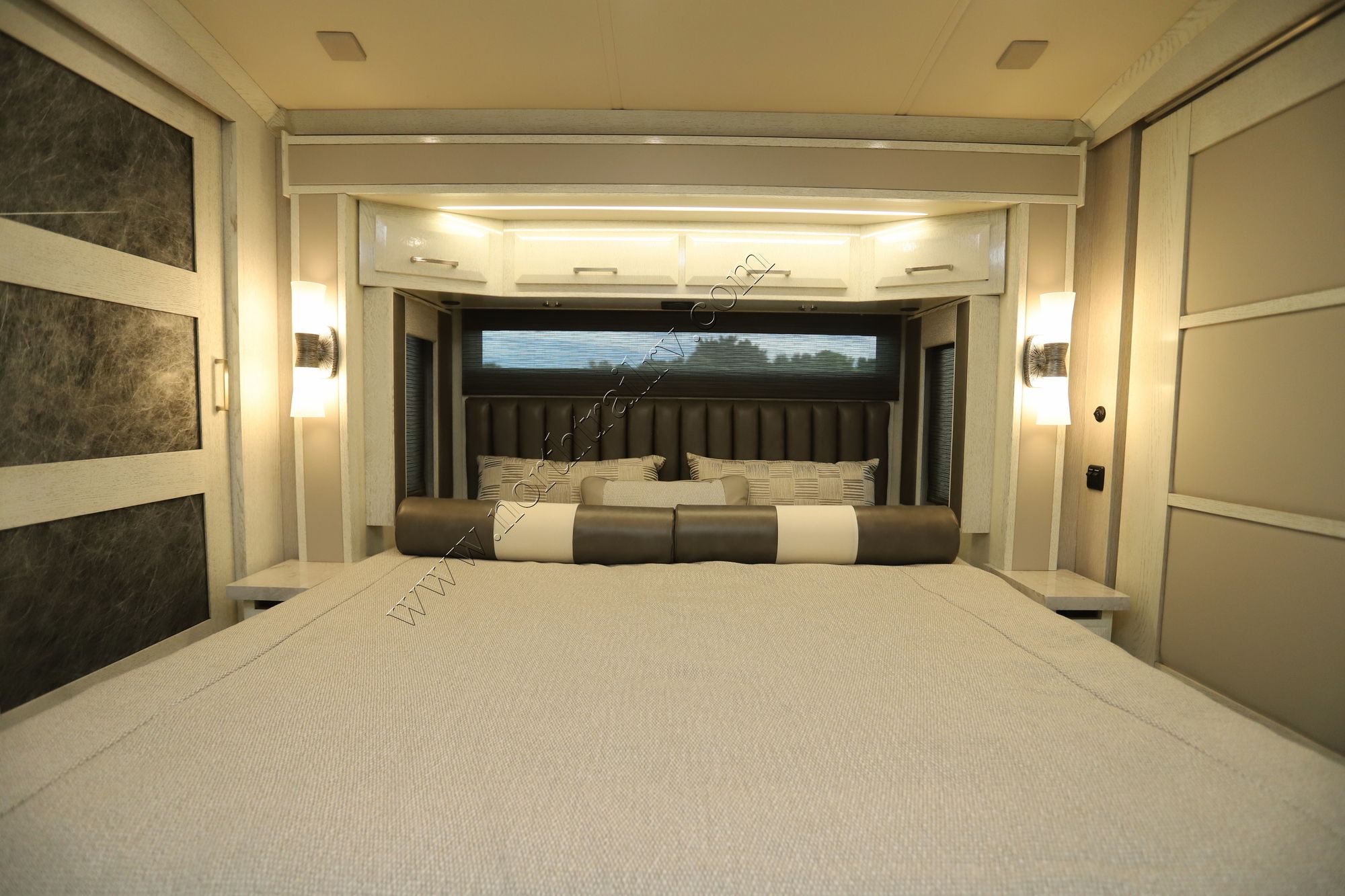 Used 2022 Newmar New Aire 3543 Class A  For Sale