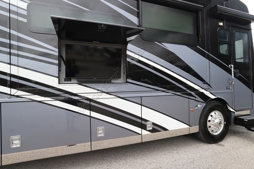 2022 Newmar Mountain Aire 4535