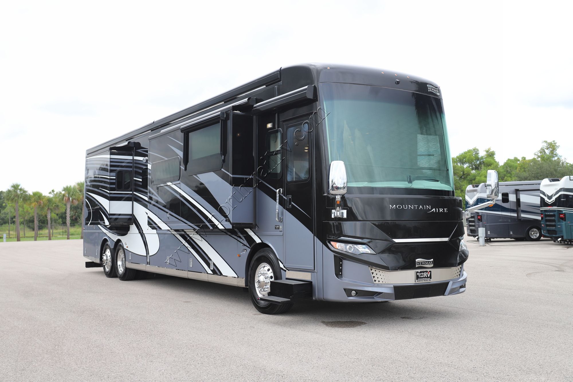 Used 2022 Newmar Mountain Aire 4535 Class A  For Sale