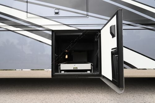 2022 Newmar Mountain Aire 4535