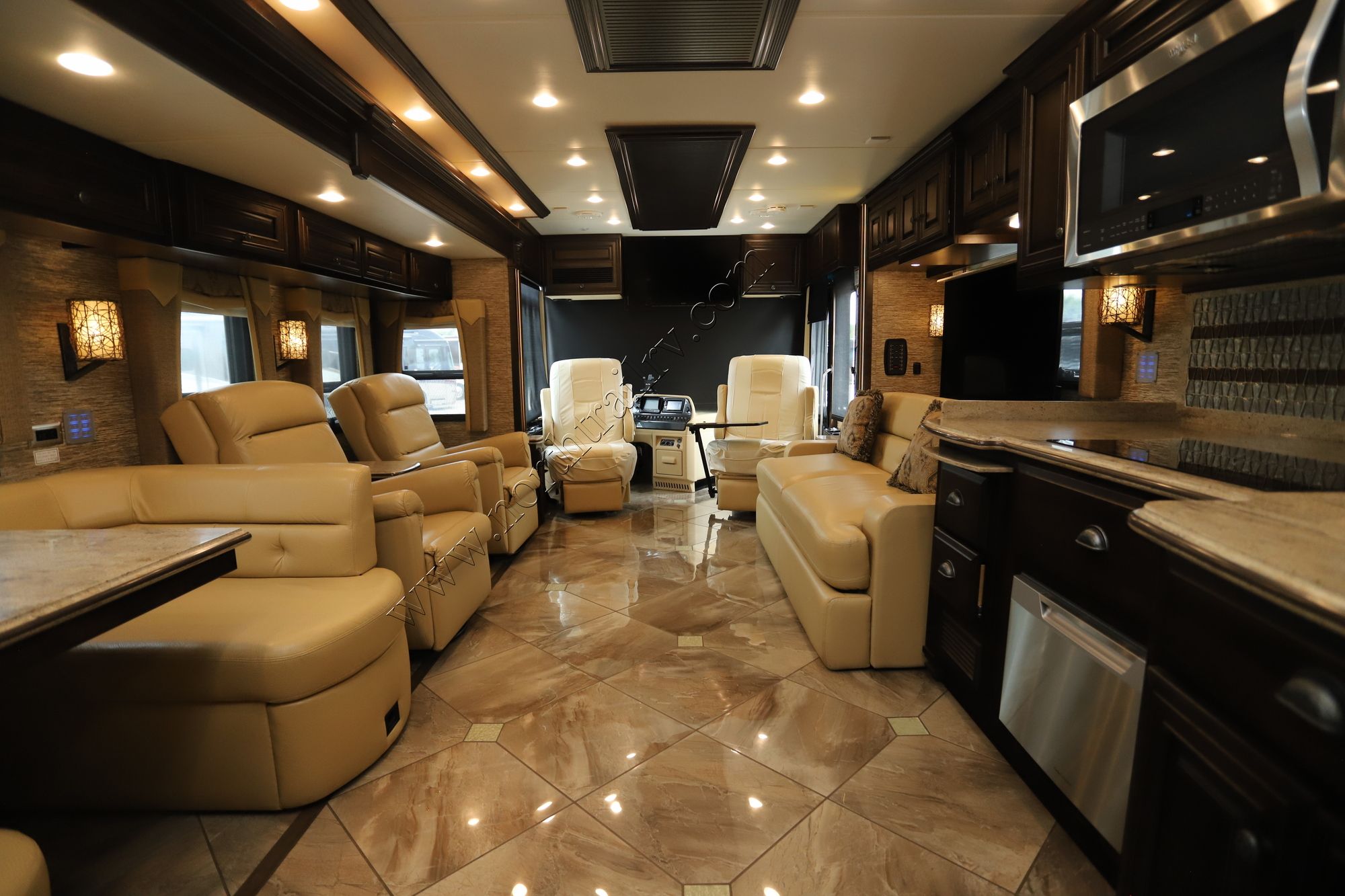 Used 2016 Newmar Dutch Star 4369 Class A  For Sale