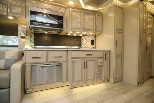 2022 Newmar Mountain Aire 4535