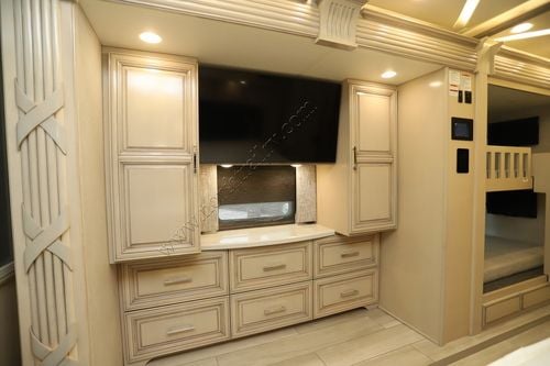2022 Newmar Mountain Aire 4535