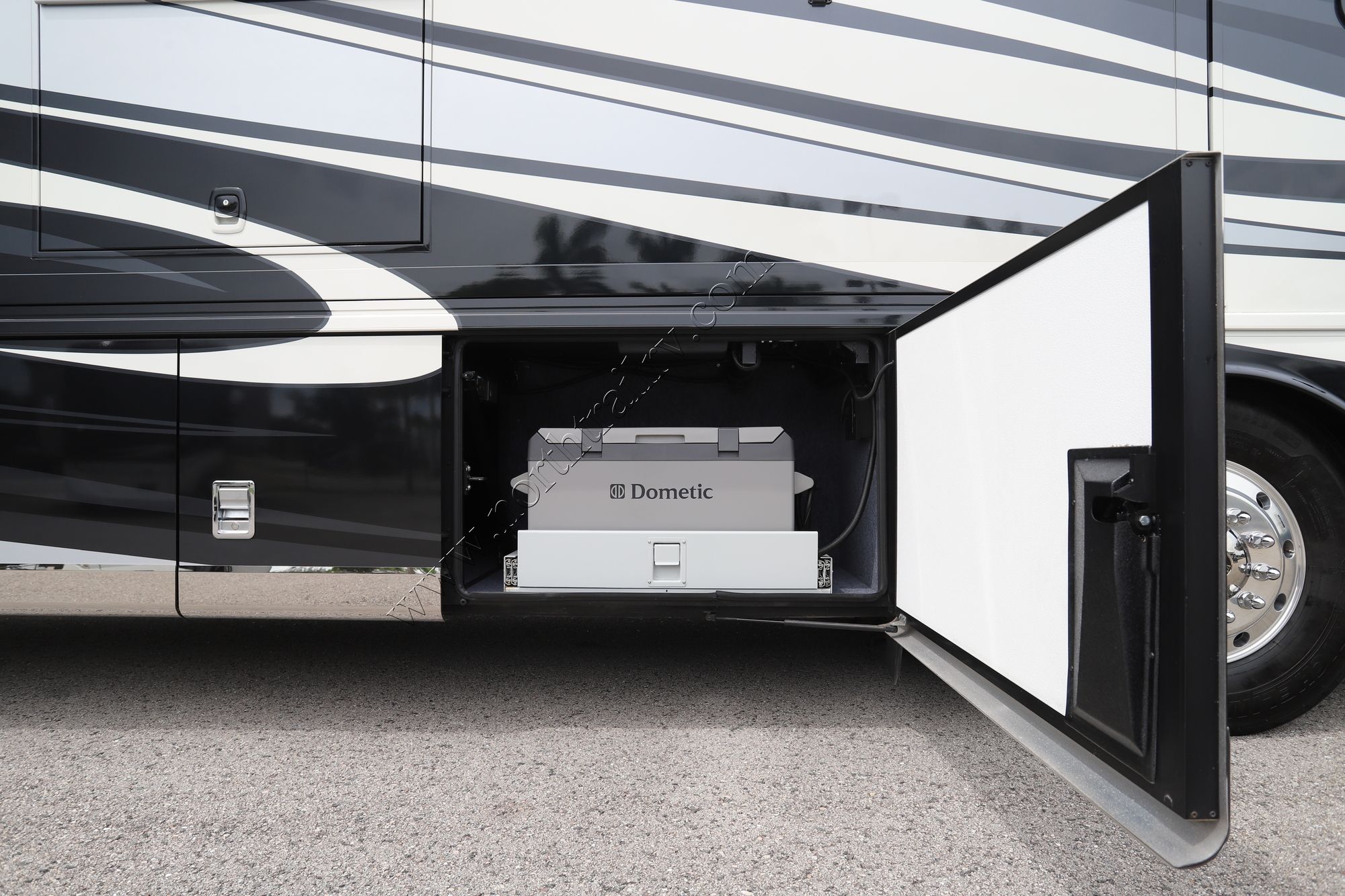Used 2016 Newmar Dutch Star 4369 Class A  For Sale