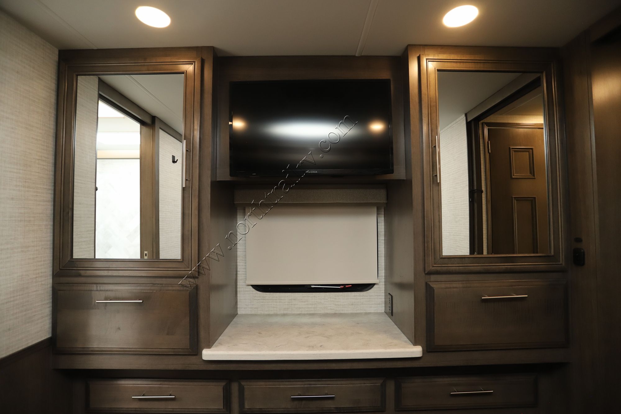 Used 2024 Entegra Emblem 36U Class A  For Sale