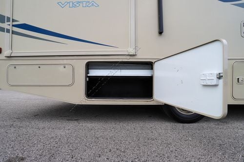 2017 Winnebago Vista 32YE