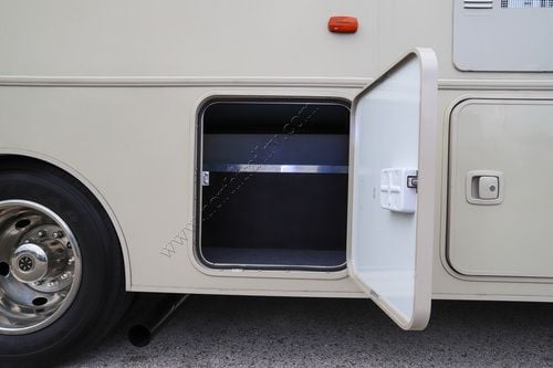 2017 Winnebago Vista 32YE