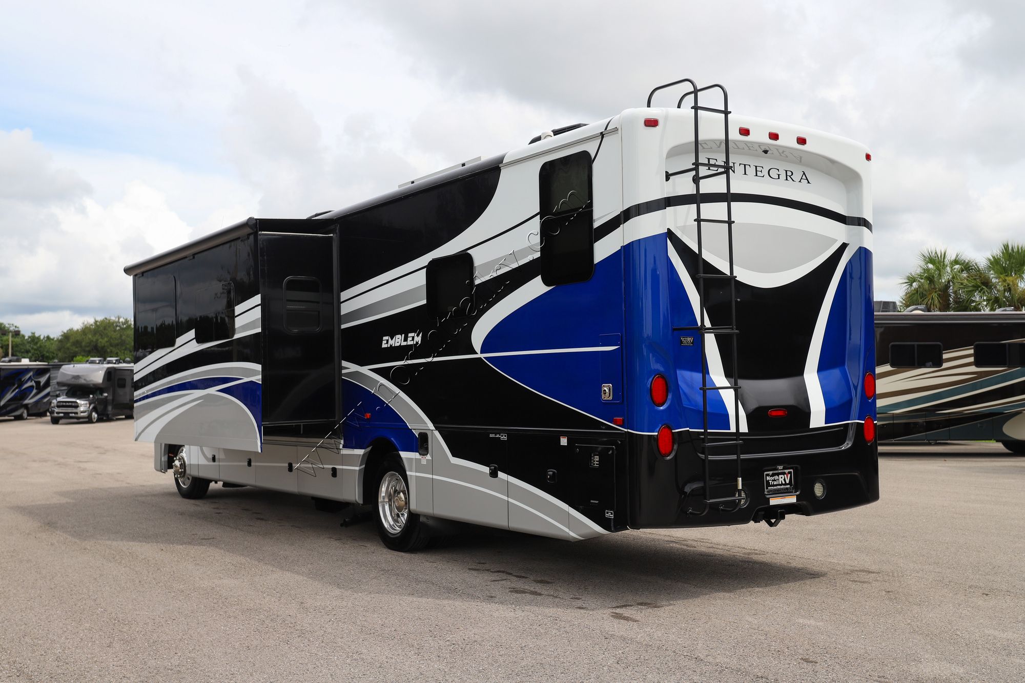 Used 2024 Entegra Emblem 36U Class A  For Sale