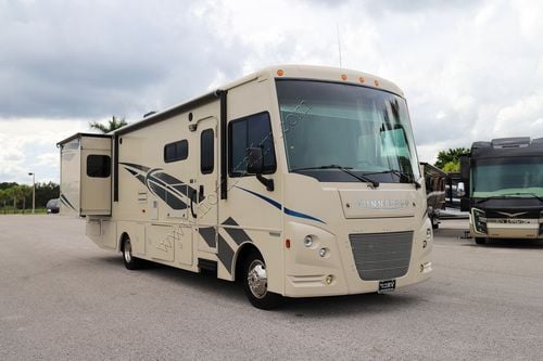 2017 Winnebago Vista 32YE