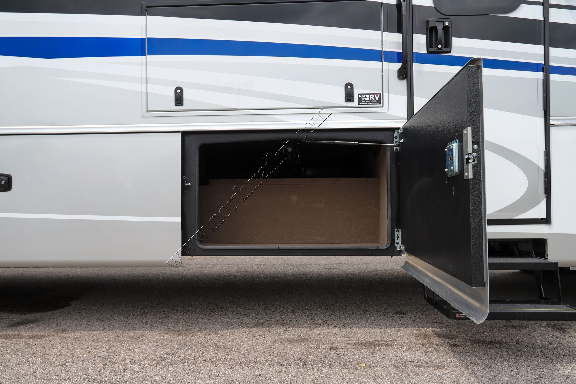 Used 2024 Entegra Emblem 36U Class A  For Sale