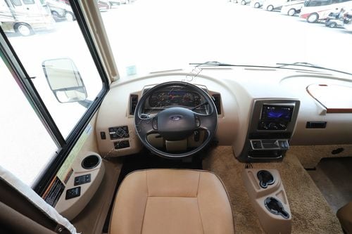 2017 Winnebago Vista 32YE