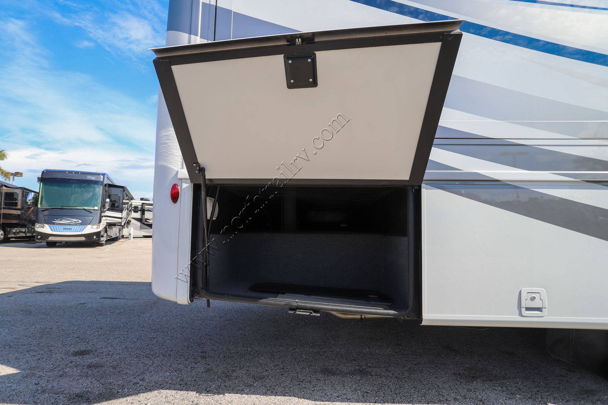 Used 2023 Newmar Bay Star Sport 2920 Class A  For Sale
