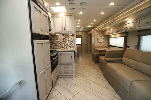 2023 Newmar Bay Star Sport 2920