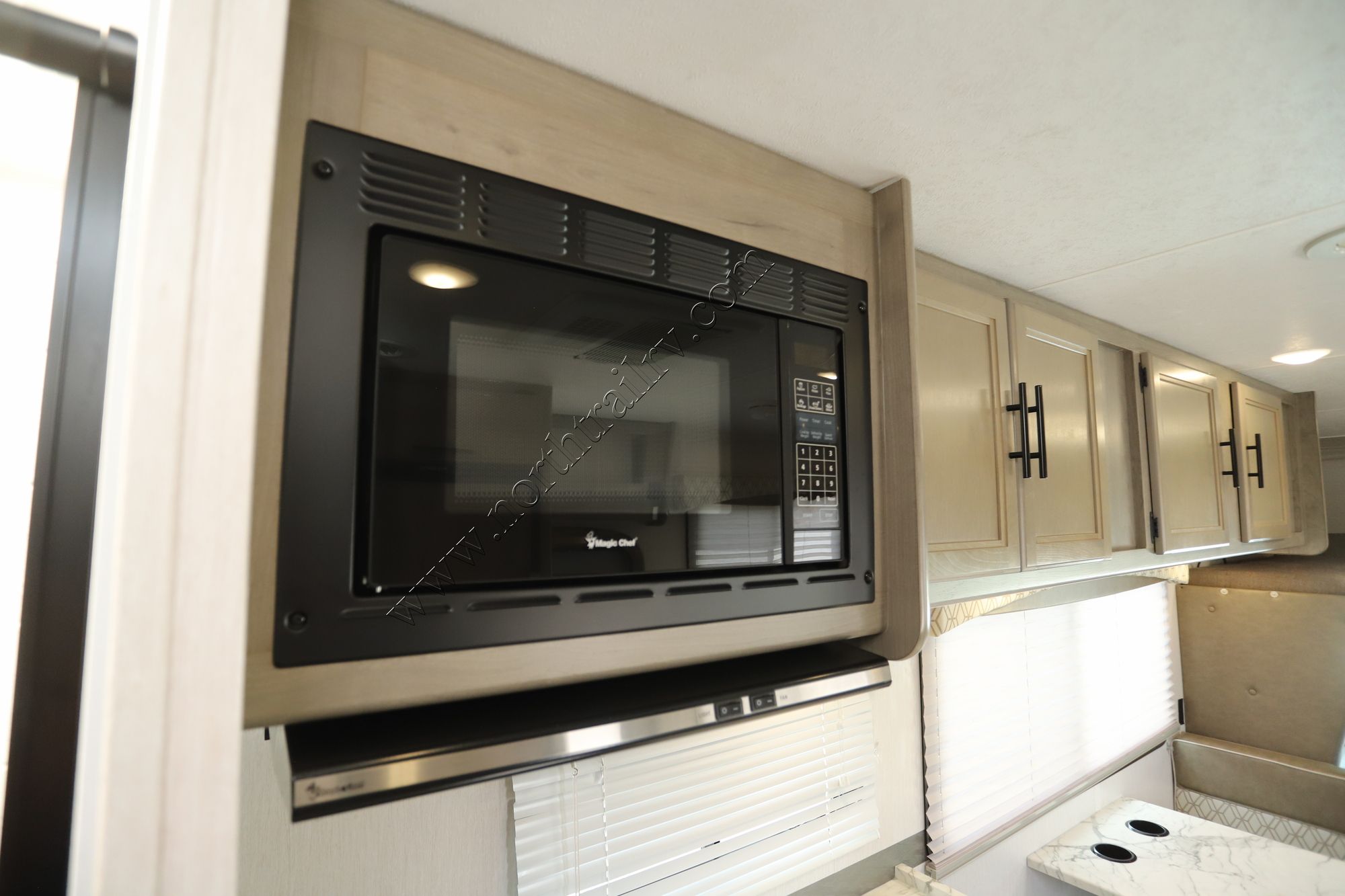 Used 2021 Coachmen Freelander 27QB Class C  For Sale