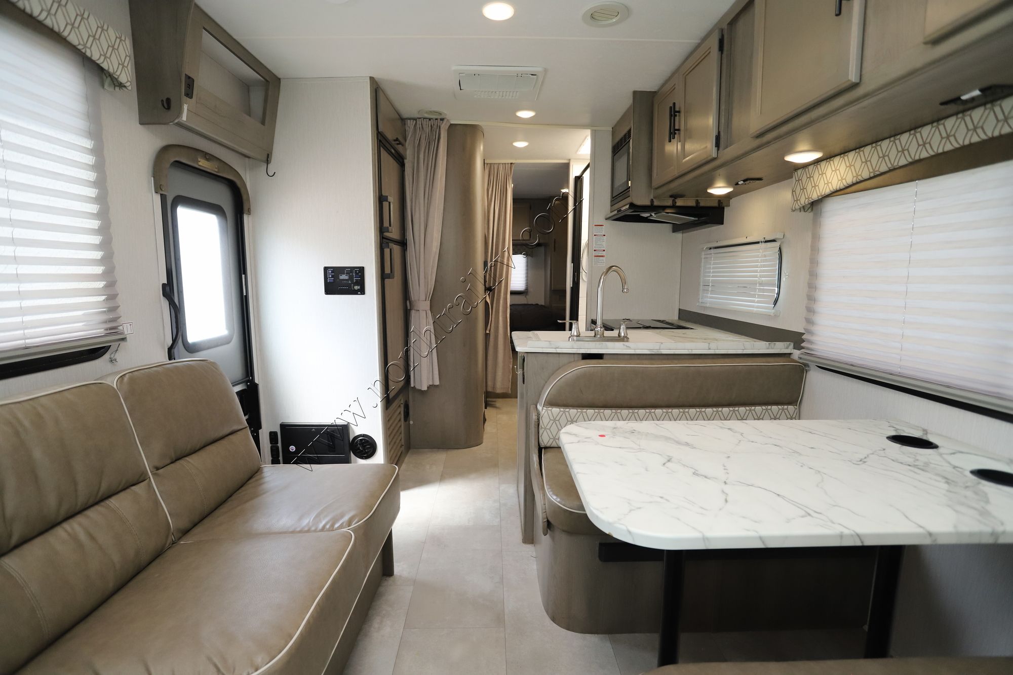 Used 2021 Coachmen Freelander 27QB Class C  For Sale