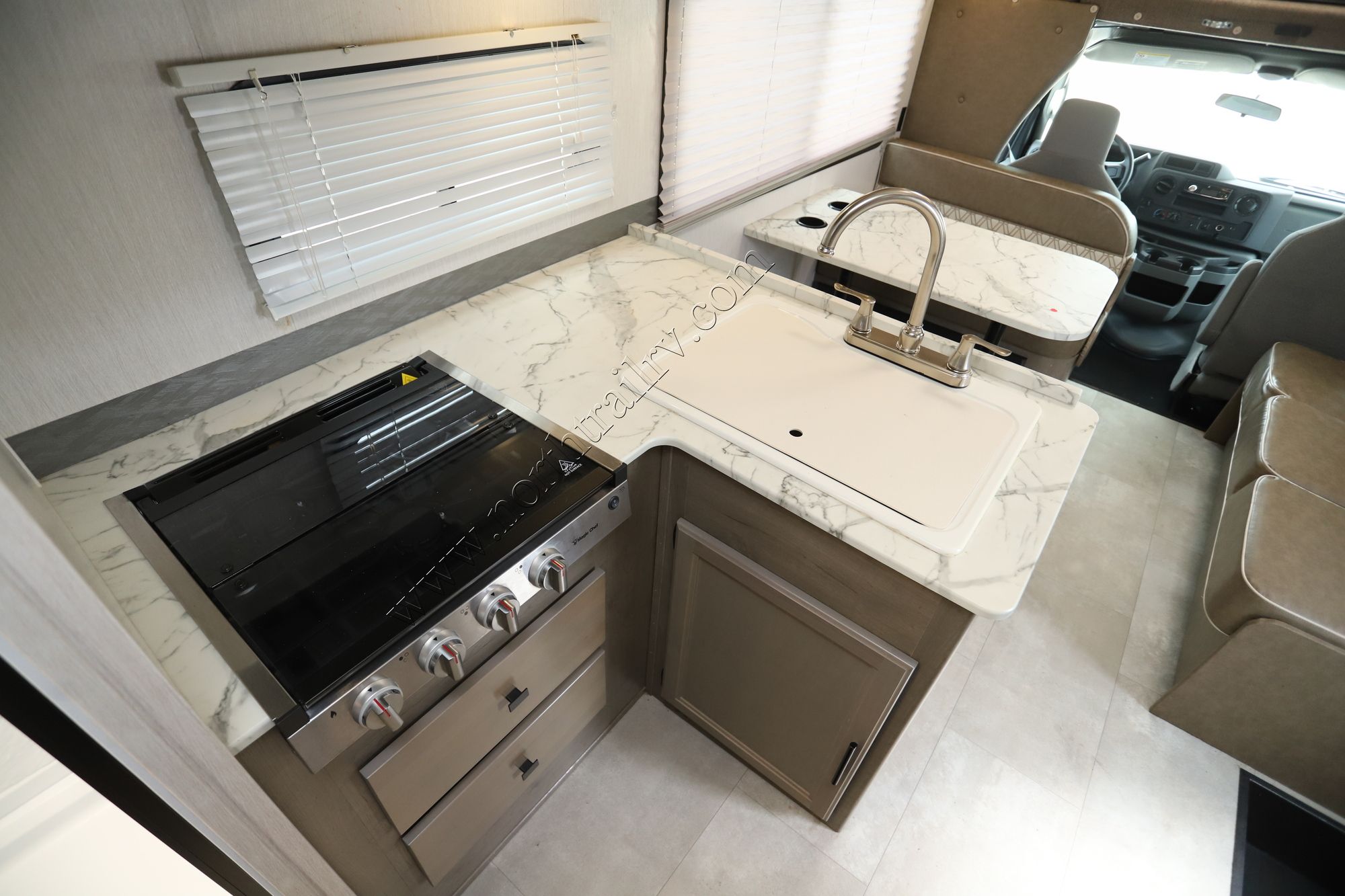 Used 2021 Coachmen Freelander 27QB Class C  For Sale