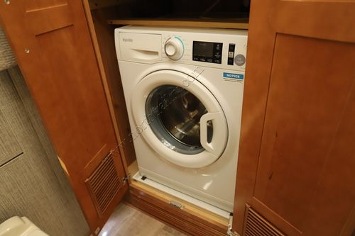 2021 Newmar Supreme Aire 4573 Super C
