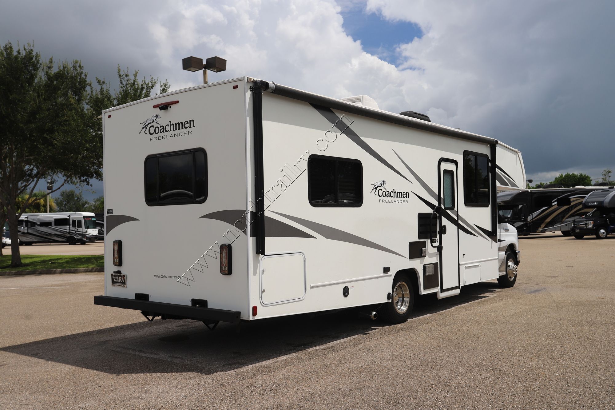 Used 2021 Coachmen Freelander 27QB Class C  For Sale