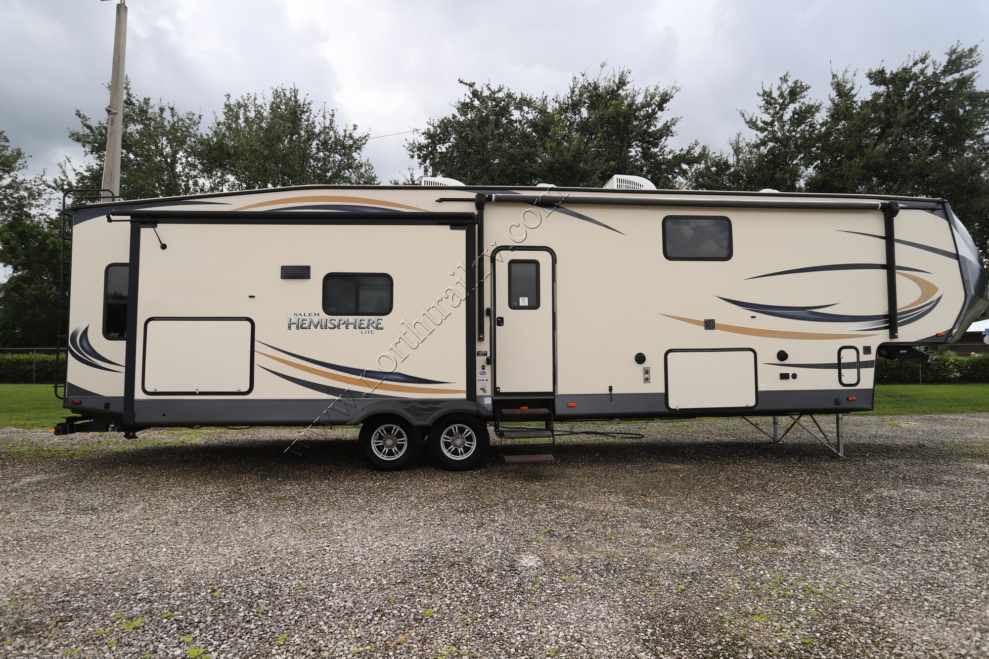 Used 2017 Forest River Hemisphere Light 386 FBK Fifth Wheel  For Sale