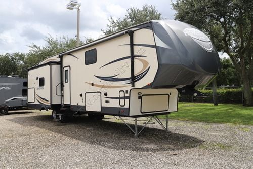 2017 Forest River Hemisphere Light 386 FBK