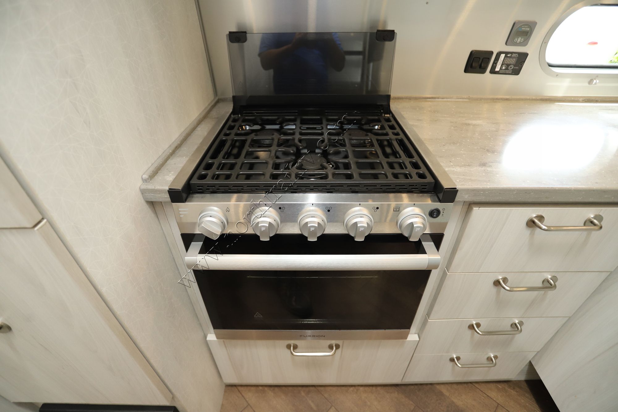 Used 2023 Airstream International 27FBQ Travel Trailer  For Sale