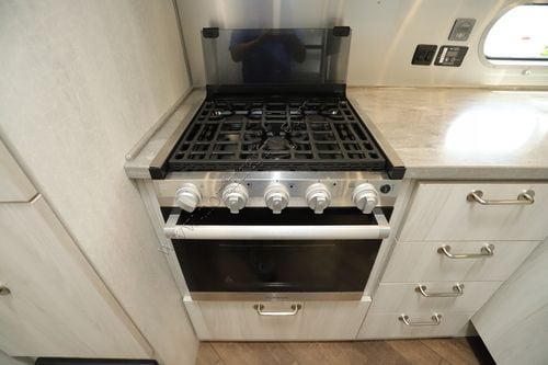 2023 Airstream International 27FBQ