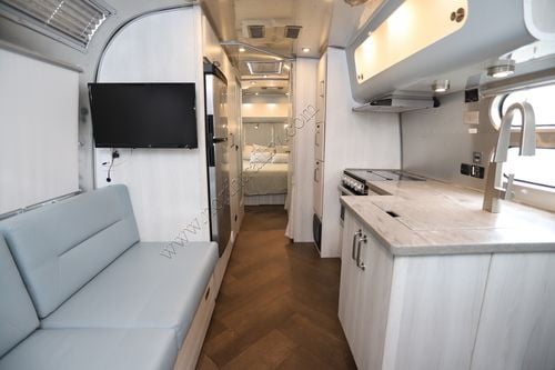 2023 Airstream International 27FBQ