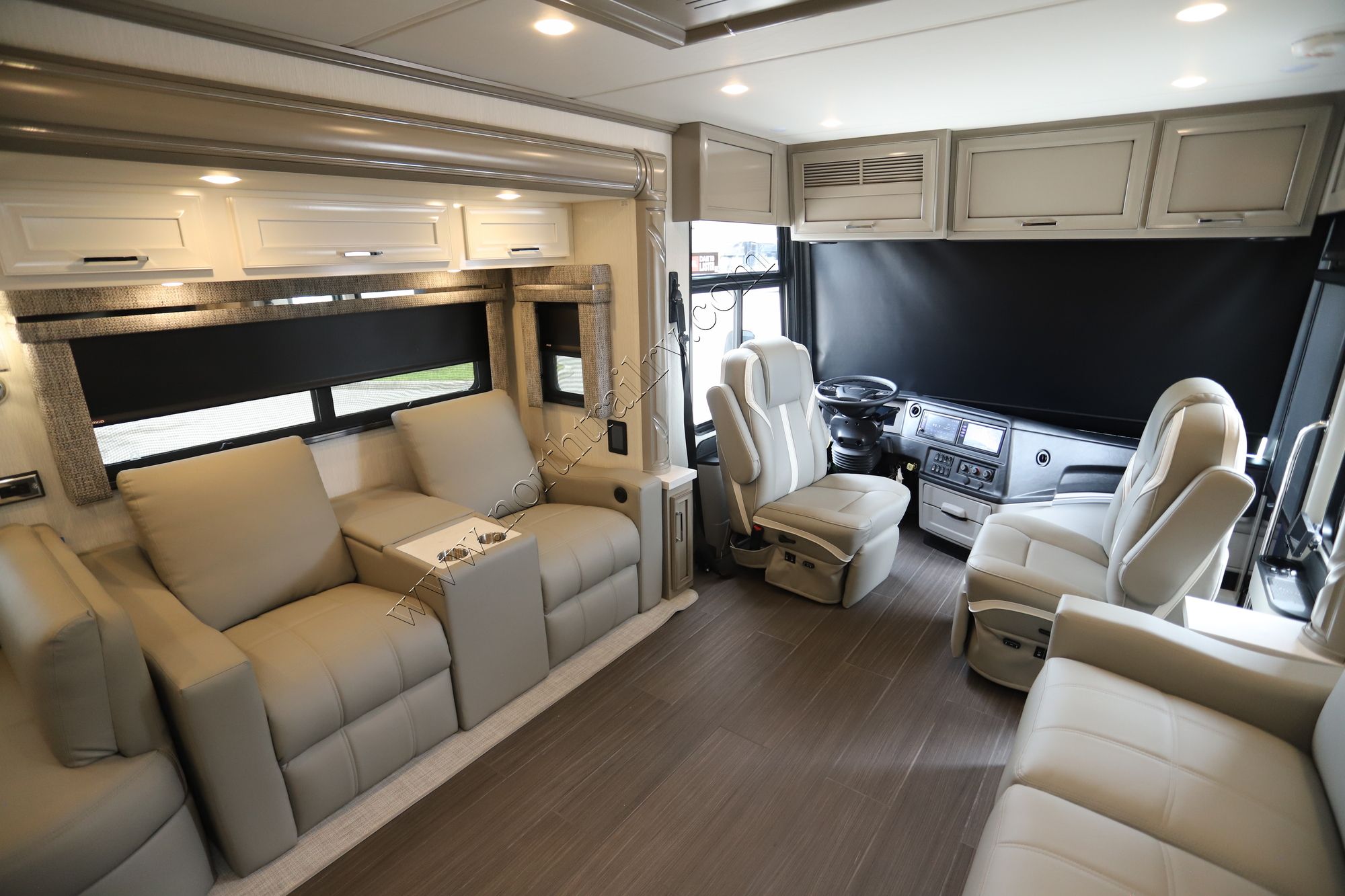 New 2026 Newmar Ventana 3809 Class A  For Sale