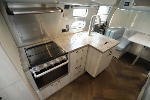2023 Airstream International 27FBQ