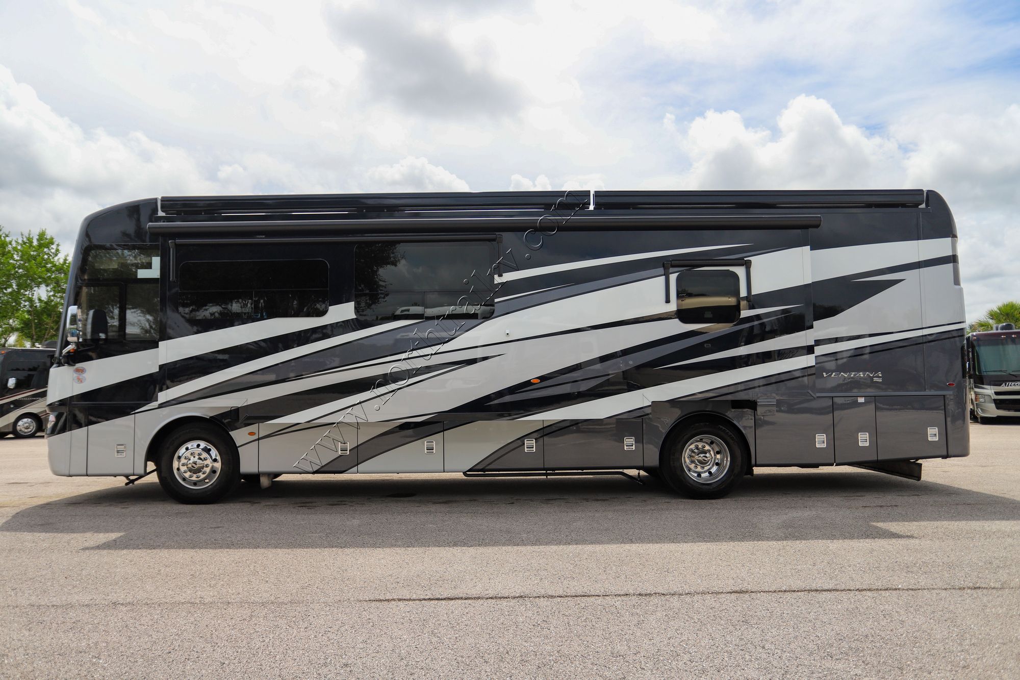 New 2026 Newmar Ventana 3809 Class A  For Sale