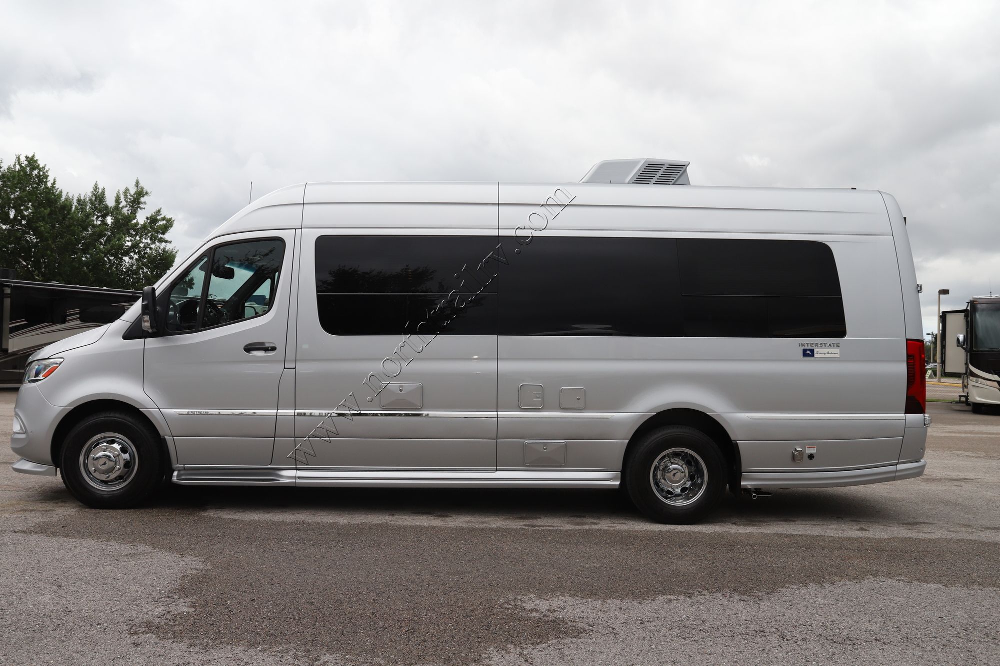 New 2026 Airstream Interstate 24GL AP Tommy Bahama Class B  For Sale