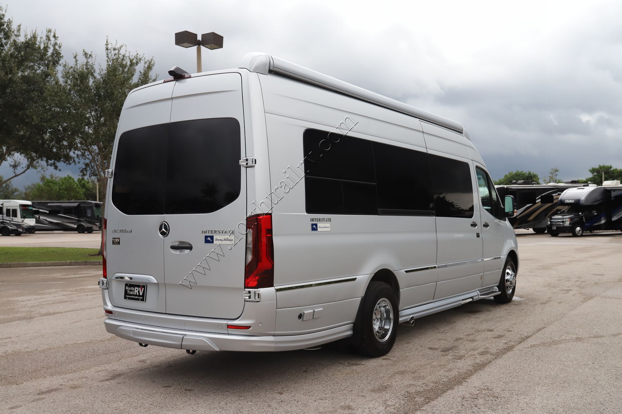 New 2026 Airstream Interstate 24GL AP Tommy Bahama Class B  For Sale
