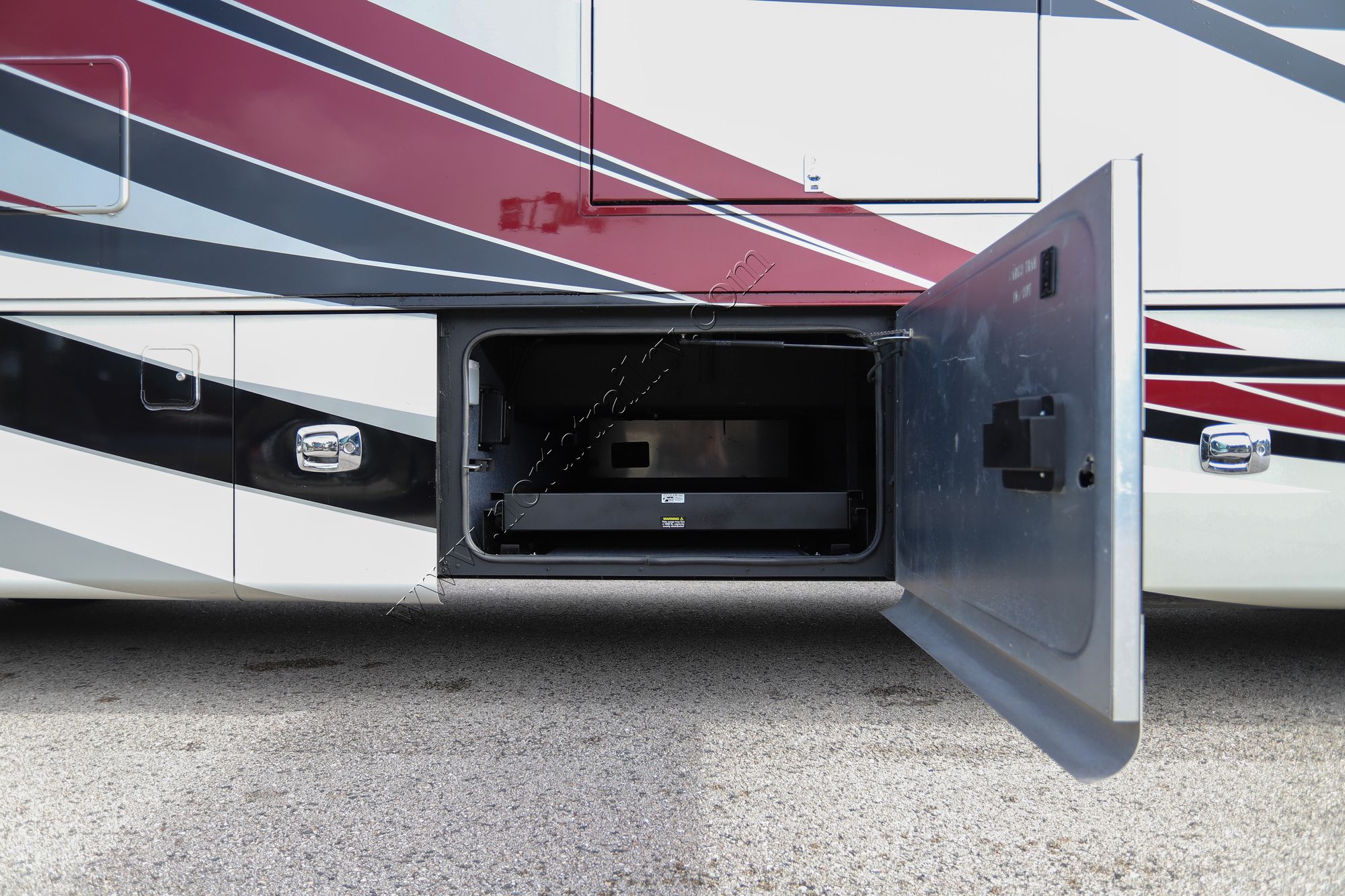 Used 2017 Tiffin Motor Homes Allegro Bus 37AP Class A  For Sale