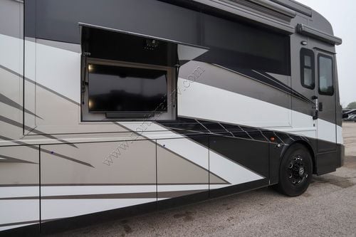 2026 Newmar Essex 4521