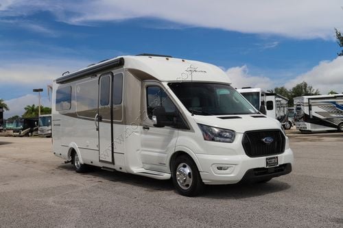 2025 Leisure Van Wonder 24RTB AWD