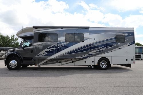2026 Renegade Rv Verona 36VSB Super C