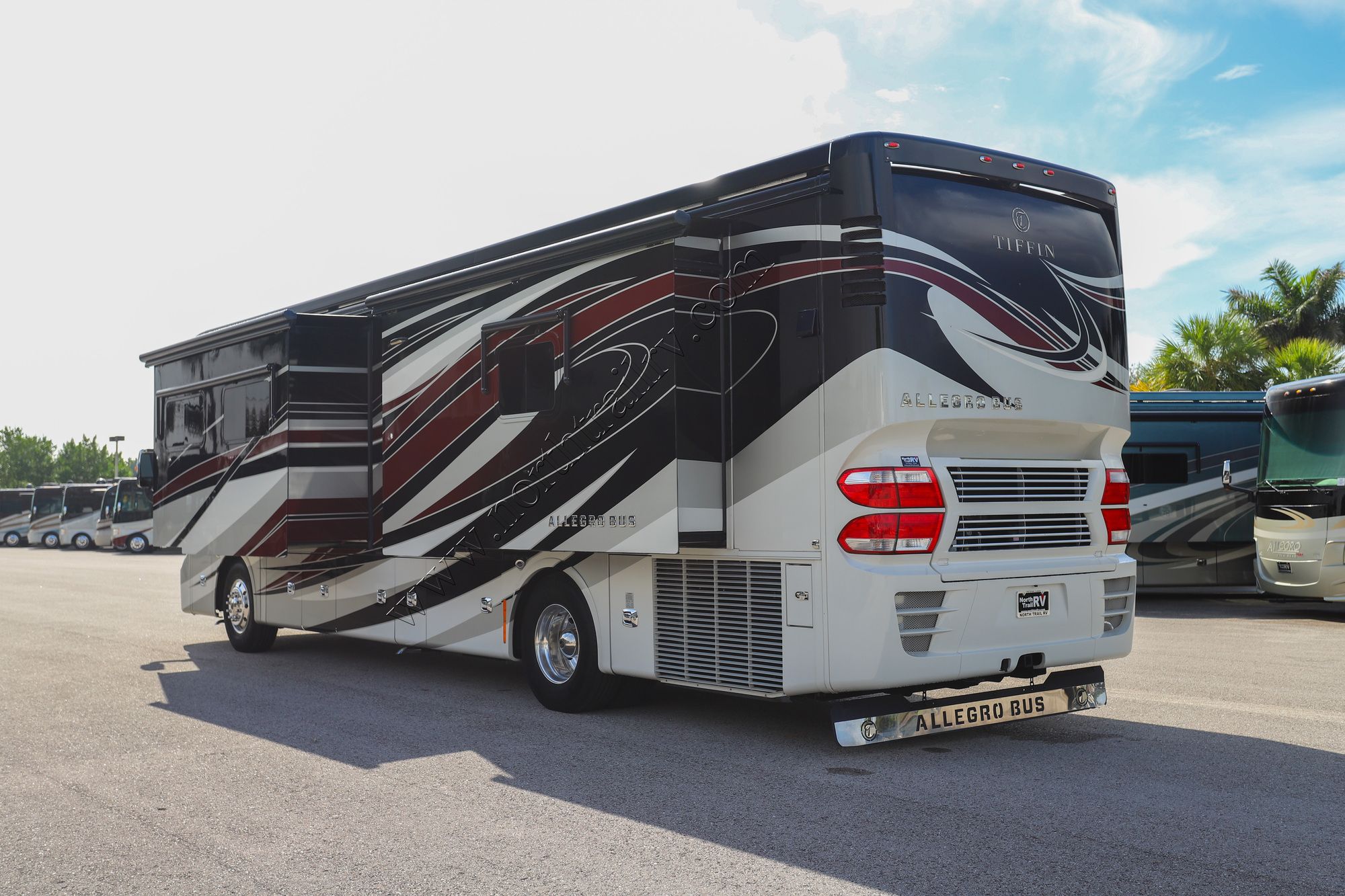 Used 2017 Tiffin Motor Homes Allegro Bus 37AP Class A  For Sale