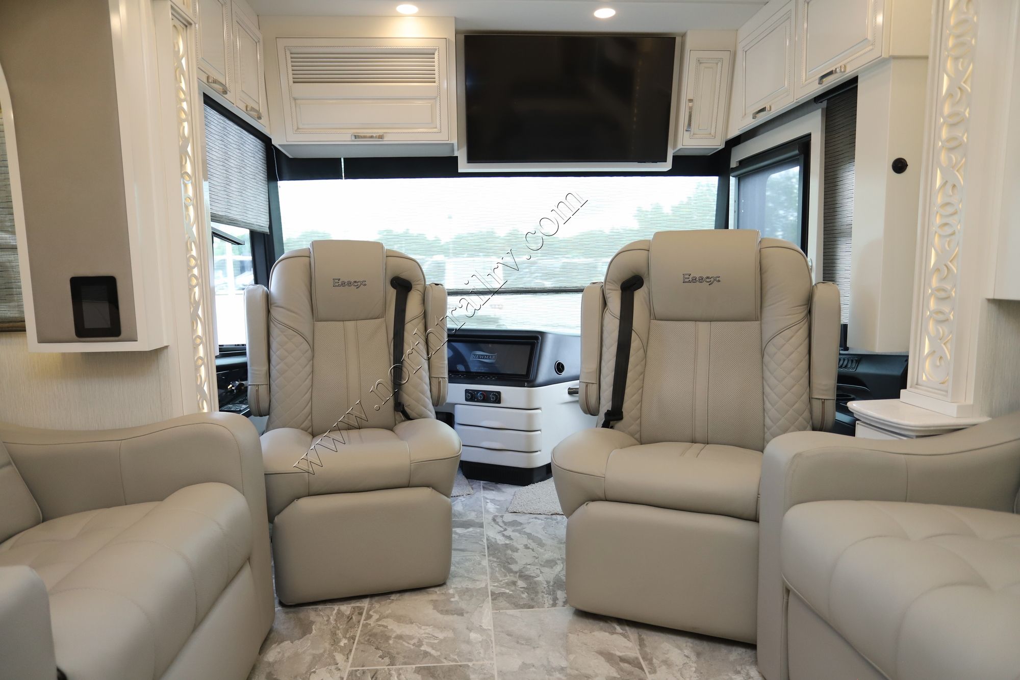 New 2026 Newmar Essex 4521 Class A  For Sale