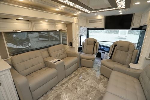 2026 Newmar Essex 4521