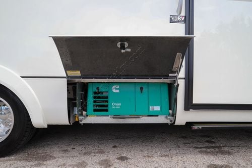 2025 Leisure Van Wonder 24RTB AWD